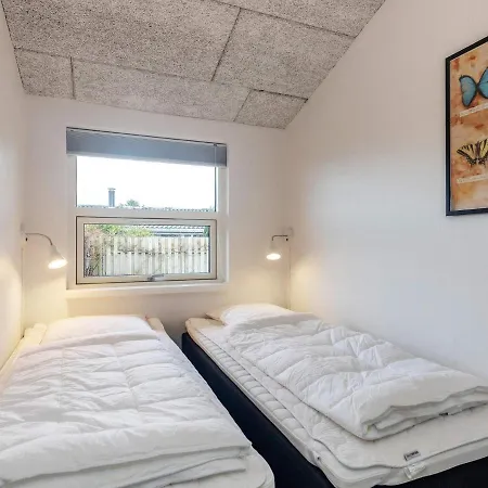 With Baring Vig View Hébergement de vacances