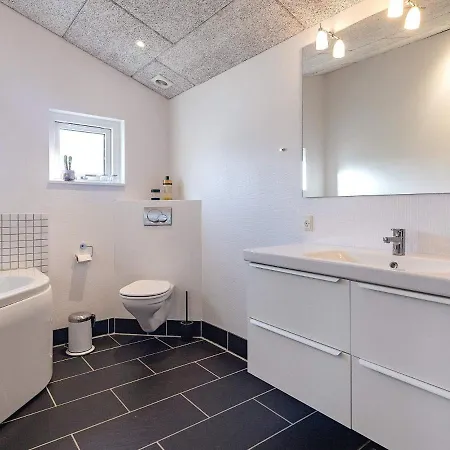 With Baring Vig View Hébergement de vacances *